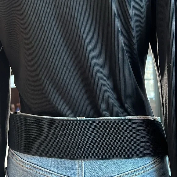 Wide Black Stretch Front Clip Belt Brushed Gold Accent Buckle Size Large - Picture 5 of 12